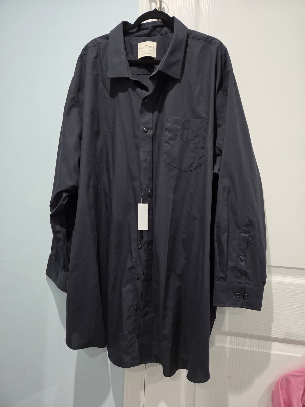 Men's Black Button-Up Dress Shirt